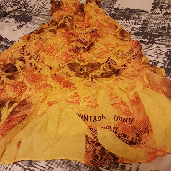 Scarf - Picture 2 of 2